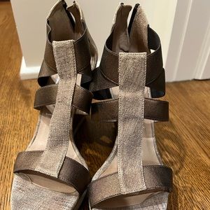 Donald Pliner bronze wedge size 9